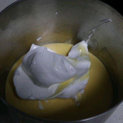 轻乳酪芝士蛋糕，轻乳酪蛋糕和芝士蛋糕的区别（#圣迪乐鲜蛋杯复赛#8寸轻乳酪芝士蛋糕）