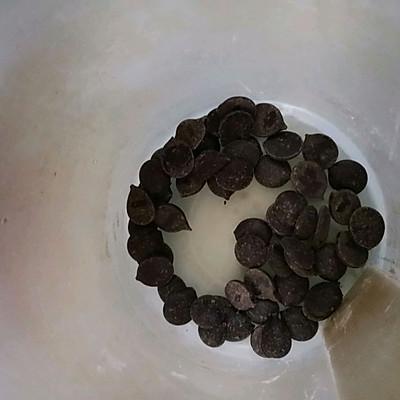棉花糖巧克力的做法，巧克力包裹棉花糖的做法图片（少油能拉丝的巧克力棉花糖软曲奇）