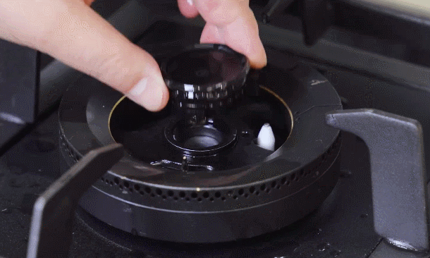 燃气灶不打火了怎么办，燃气灶不打火怎么办（教你7步快速解决）