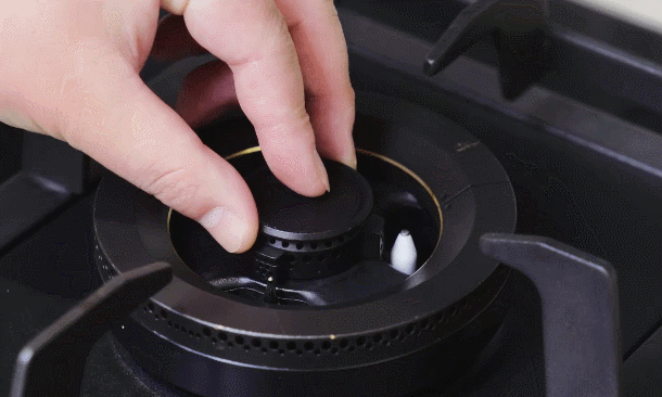 燃气灶不打火了怎么办，燃气灶不打火怎么办（教你7步快速解决）