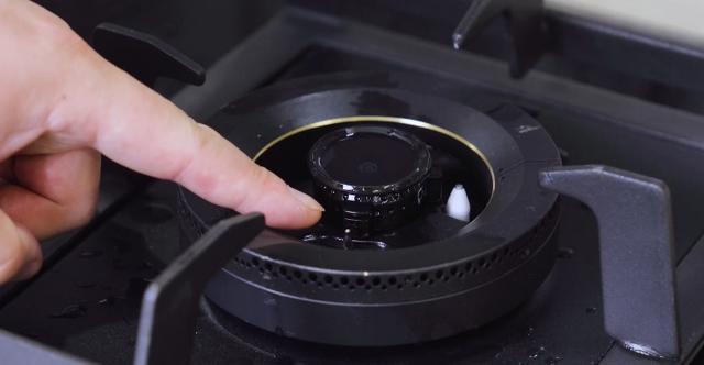 燃气灶不打火了怎么办，燃气灶不打火怎么办（教你7步快速解决）