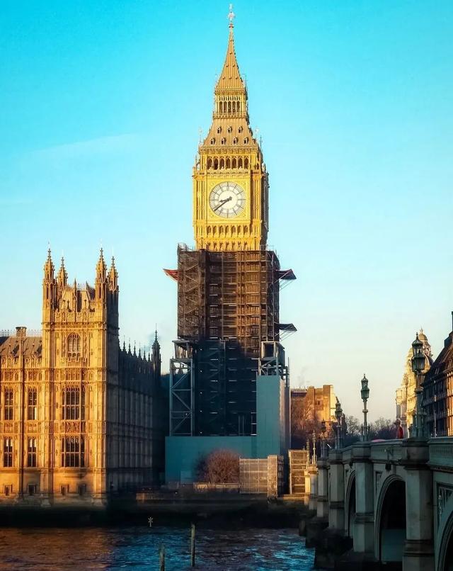 伦敦的著名景点，英国伦敦的著名景点有哪些（伦敦十二处旅游地标被这样吐槽）