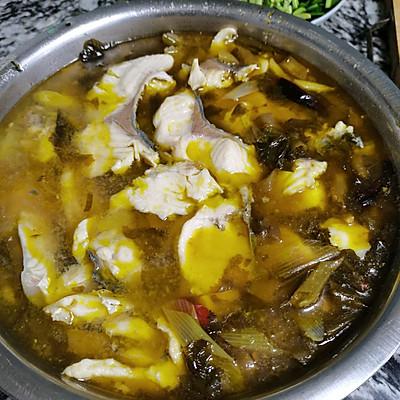 酸菜鱼里面加什么配菜好吃，酸菜鱼放什么配菜（家庭简易版酸菜鱼准没错）