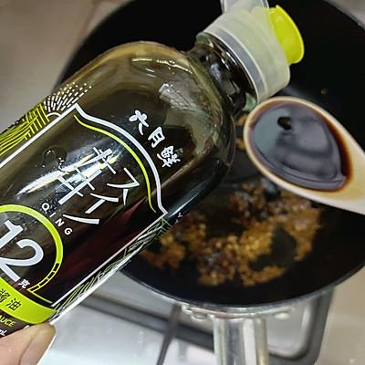 香菜拌胡萝卜丝怎么做，香菜拌胡萝卜丝怎么做好吃（吃药不如吃金针菇拌胡萝卜）