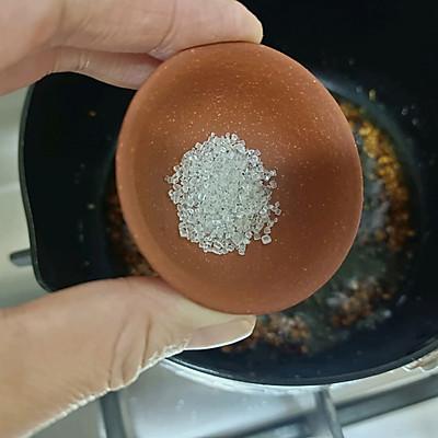 香菜拌胡萝卜丝怎么做，香菜拌胡萝卜丝怎么做好吃（吃药不如吃金针菇拌胡萝卜）