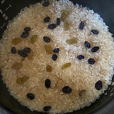 电饭锅做菜步骤，电饭锅做饭的做法（家庭版电饭煲手抓饭超美味没吃过太可惜了）