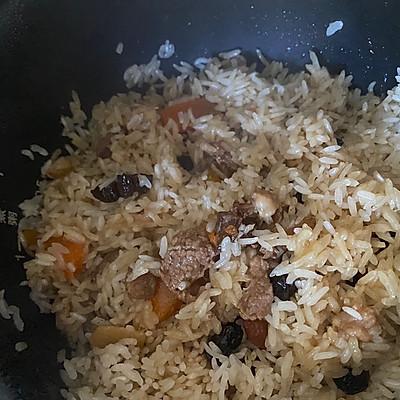 电饭锅做菜步骤，电饭锅做饭的做法（家庭版电饭煲手抓饭超美味没吃过太可惜了）