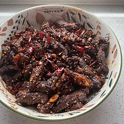 牛柳的做法，牛柳炒青椒做法（学会这道冷吃牛肉）