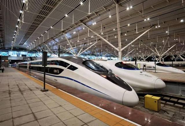 高铁有没有卧铺，动车有卧铺吗（双层卧铺高铁亮相深圳春运）