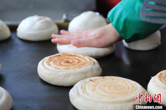 延津县美食，延津县美食街（“延津火烧”添年味）