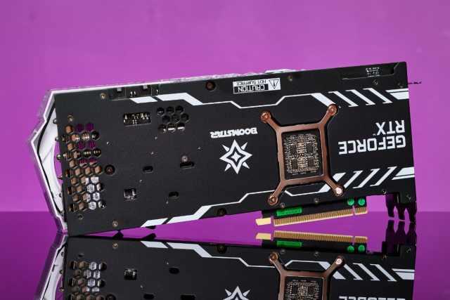 显卡温度多少是正常的，显卡80度到85正常吗（性能直指Ti世代）