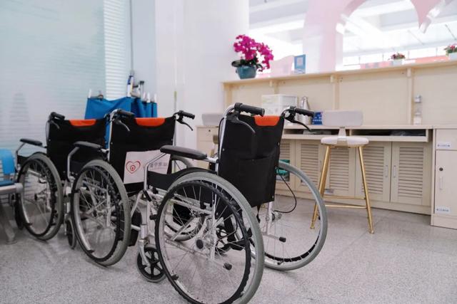 高铁托运怎么办理流程，高铁托运怎么办理流程视频（坐火车，行李超限了怎么办）