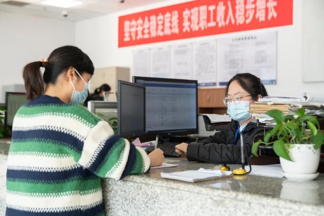 高铁托运怎么办理流程，高铁托运怎么办理流程视频（坐火车，行李超限了怎么办）