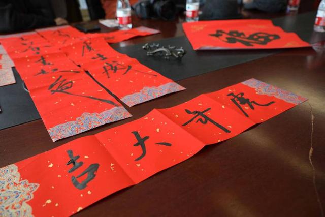 最经典的祝福语，春节给老人最经典祝福语（壹点号大咖虎年大拜年）