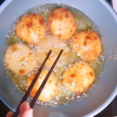 炸番薯的做法，炸番薯的做法大全窍门（带着年味儿的炸红薯饼来啦）