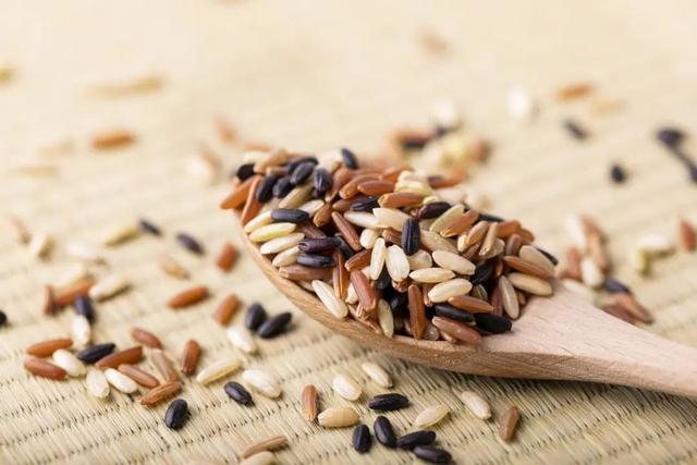 三色藜麦怎么煮，三色藜麦怎么煮粥（暖身又能保持好身材~广东省中医院杨志敏教授今日推荐）