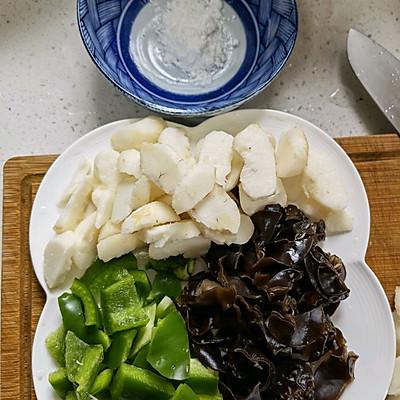 荸荠怎么做好吃，荸荠怎么吃好吃（都在这道荸荠炒木耳里）