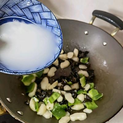 荸荠怎么做好吃，荸荠怎么吃好吃（都在这道荸荠炒木耳里）