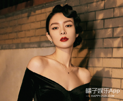 甜妹田曦薇，微信头像，甜妹田曦薇（迪丽热巴扛不住齐刘海）