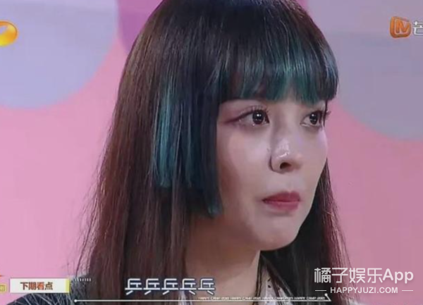 甜妹田曦薇，微信头像，甜妹田曦薇（迪丽热巴扛不住齐刘海）