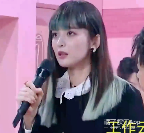 甜妹田曦薇，微信头像，甜妹田曦薇（迪丽热巴扛不住齐刘海）
