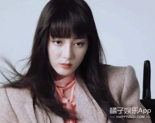 甜妹田曦薇，微信头像，甜妹田曦薇（迪丽热巴扛不住齐刘海）