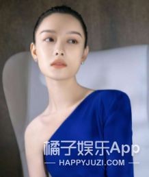 甜妹田曦薇，微信头像，甜妹田曦薇（迪丽热巴扛不住齐刘海）