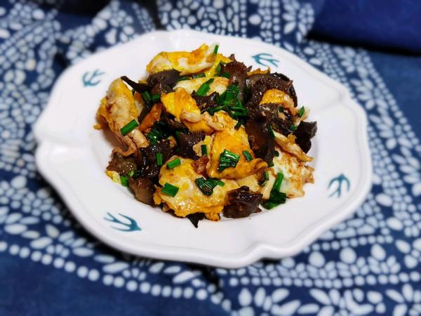 新鲜海参怎么吃，新鲜海参怎么吃最好（小白也能做的快手菜——海参炒鸡蛋）