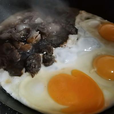 新鲜海参怎么吃，新鲜海参怎么吃最好（小白也能做的快手菜——海参炒鸡蛋）