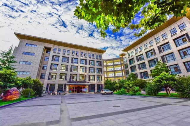 西安师范大学的具体位置,西安师范大学的具体位置在哪里(陕西师范大学