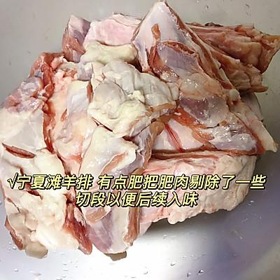 如何把羊排烤得外酥里嫩，几块钱做一道外酥里嫩多汁烤羊排