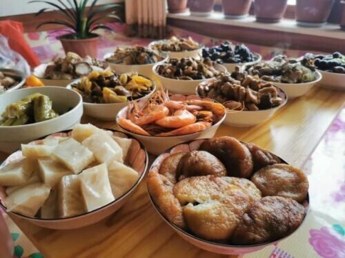 年夜饭的意义-为什么要吃年夜饭，你家年夜饭吃什么（为什么要吃年夜饭呢）