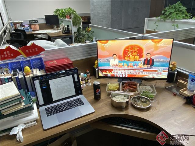 中国春节吃什么，中国传统节日春节吃什么（组图丨又是一年除夕到）