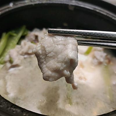 四川滑肉汤的做法是什么，四川正宗滑肉汤的做法图片（大厨教你这么做水煮滑肉片）
