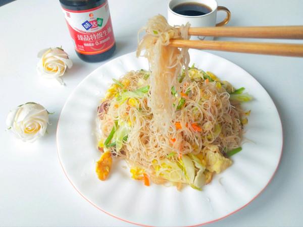 怎么炒芹菜粉，怎么炒芹菜粉条（因为它我都爱上做饭了）