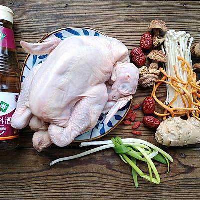 虫草花炖鸡汤的做法，虫草花的功效与作用（学会大吉大利——菌菇土鸡汤）