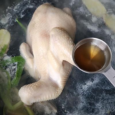 虫草花炖鸡汤的做法，虫草花的功效与作用（学会大吉大利——菌菇土鸡汤）