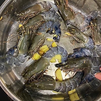 黑虎虾怎么做好吃，黑虎虾的做法窍门（有了#快手菜#爆香黑虎虾懒人不定外卖也能吃好饭）