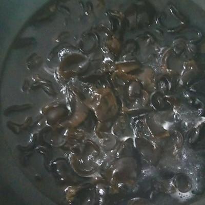 木耳煮几分钟熟，木耳煮多久几分钟能熟（爽口木耳）