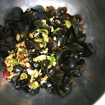 木耳煮几分钟熟，木耳煮多久几分钟能熟（爽口木耳）