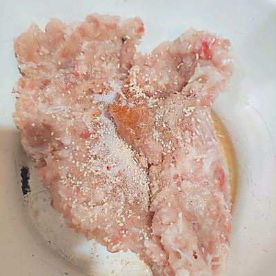 鱼丸的制作方法，手工鱼丸的家常做法（手打鲜滑鱼丸这么做大人孩子都爱吃）