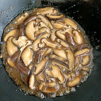 西兰花和什么搭配最好，炒菜西兰花和什么搭配好（香菇西蓝花这样做，才好吃哦）