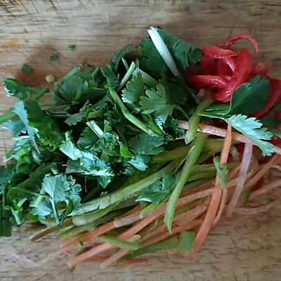 土豆丝怎么做好吃，凉拌土豆丝怎么做好吃（炝拌土豆丝这样做更好吃）