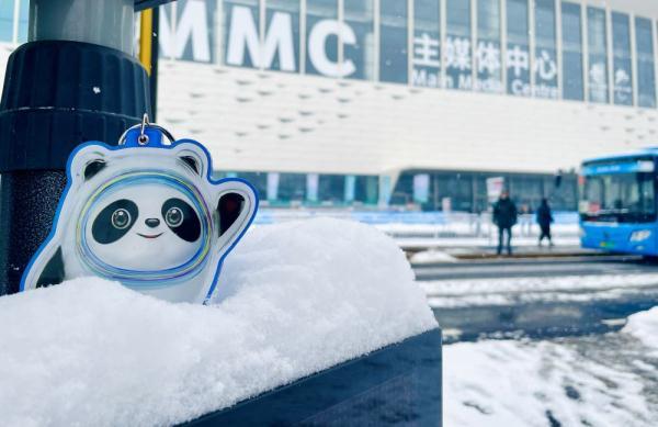 什么的大雪填合适的词，什么的大雪填合适的词语（北京冬奥会丨当冬奥遇上大雪）