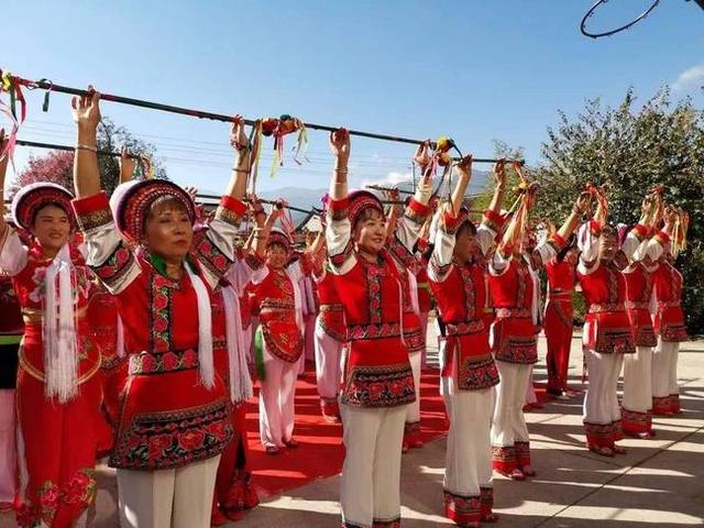 白族的传统节日，白族的节日（中华民族欢庆春节之白族）