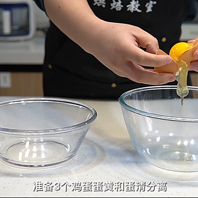 超火轻芝士蛋糕教程，烤轻芝士蛋糕（一口下去就像咬在云朵上一样）