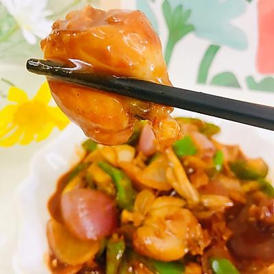 烤牛蛙的做法，烤牛蛙的做法大全视频烤盘（有料惊“喜”#香辣牛蛙）