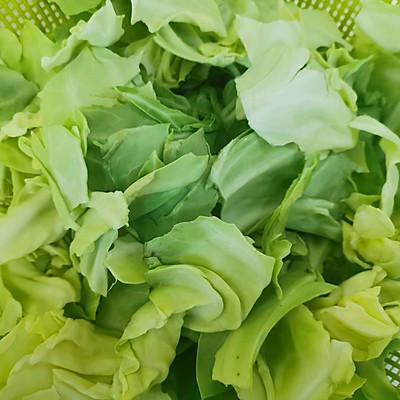 手撕包菜的家常做法，手撕包菜做法视频（手撕包菜）