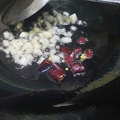 手撕包菜的家常做法，手撕包菜做法视频（手撕包菜）