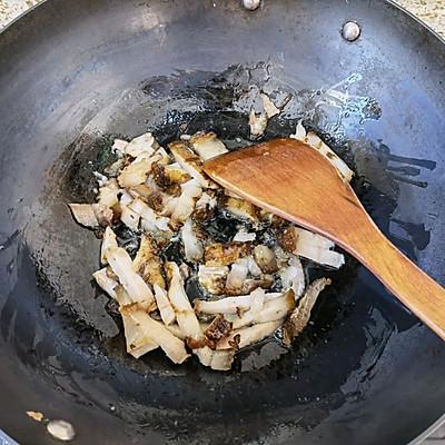 土豆片怎么炒才好吃，土豆片怎么炒才好吃又脆又好看（炒土豆条）